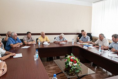 Владимир Фролов встретился с «детьми войны»